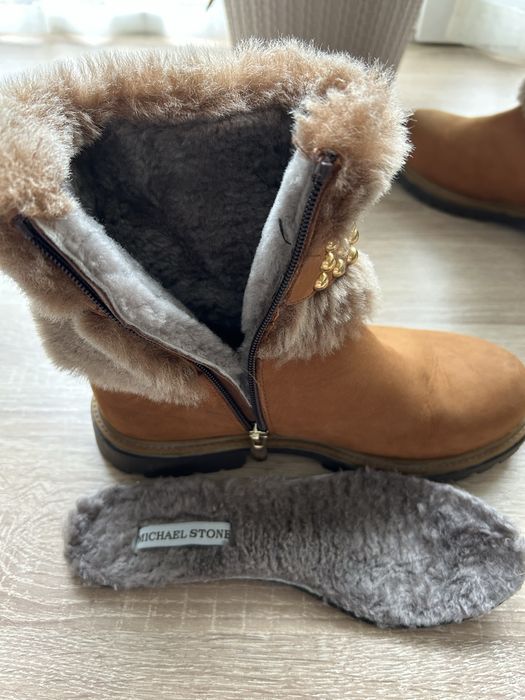 Жіночі зимові черевики