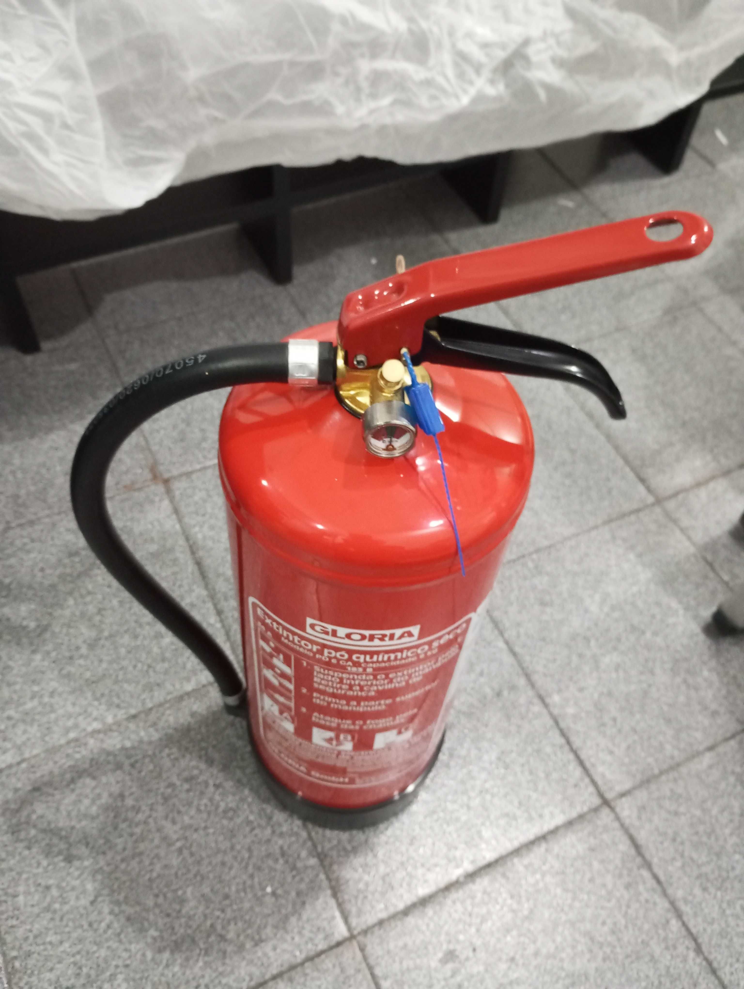 Extintor de Pó Químico Seco GLORIA 6 kg