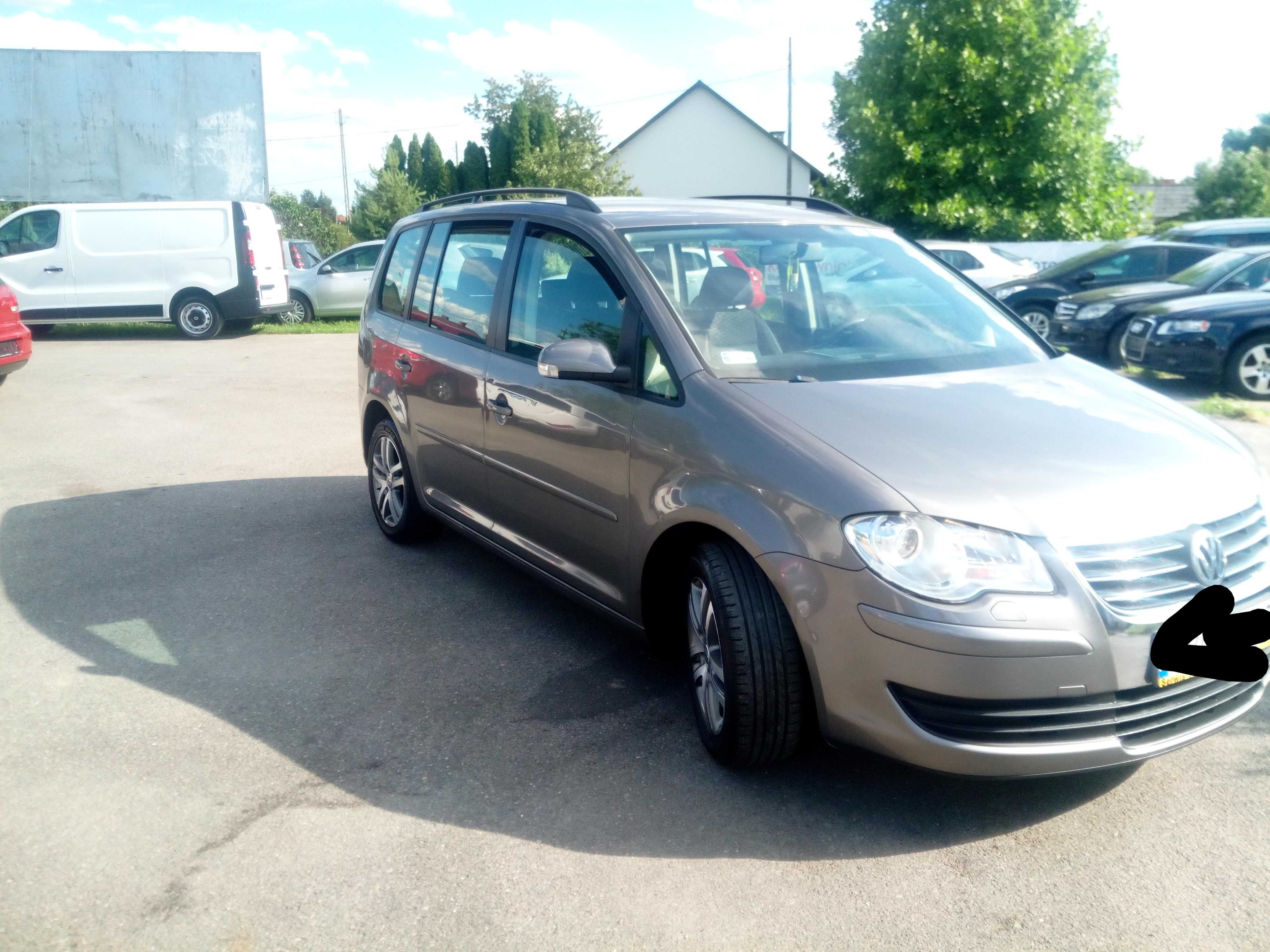 Śliczny Touran 1.9 TDI klima elektryka zarejestrowany super stan