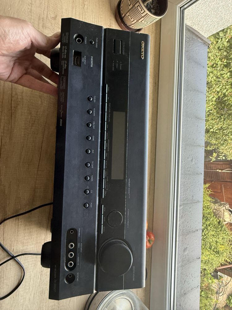 Amplituner onkyo TX-SR607