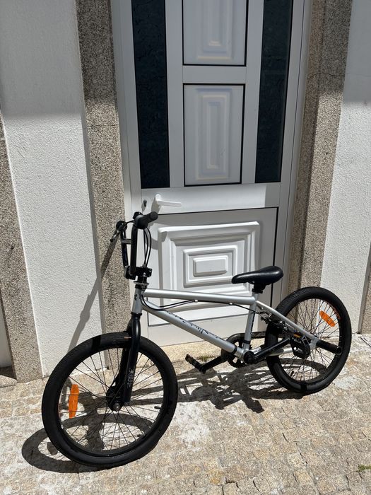 BMX neco quase nova