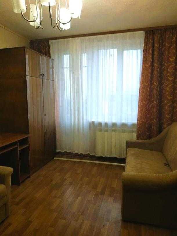 У продажу 1-кімн. із. кв., метро Спортивна