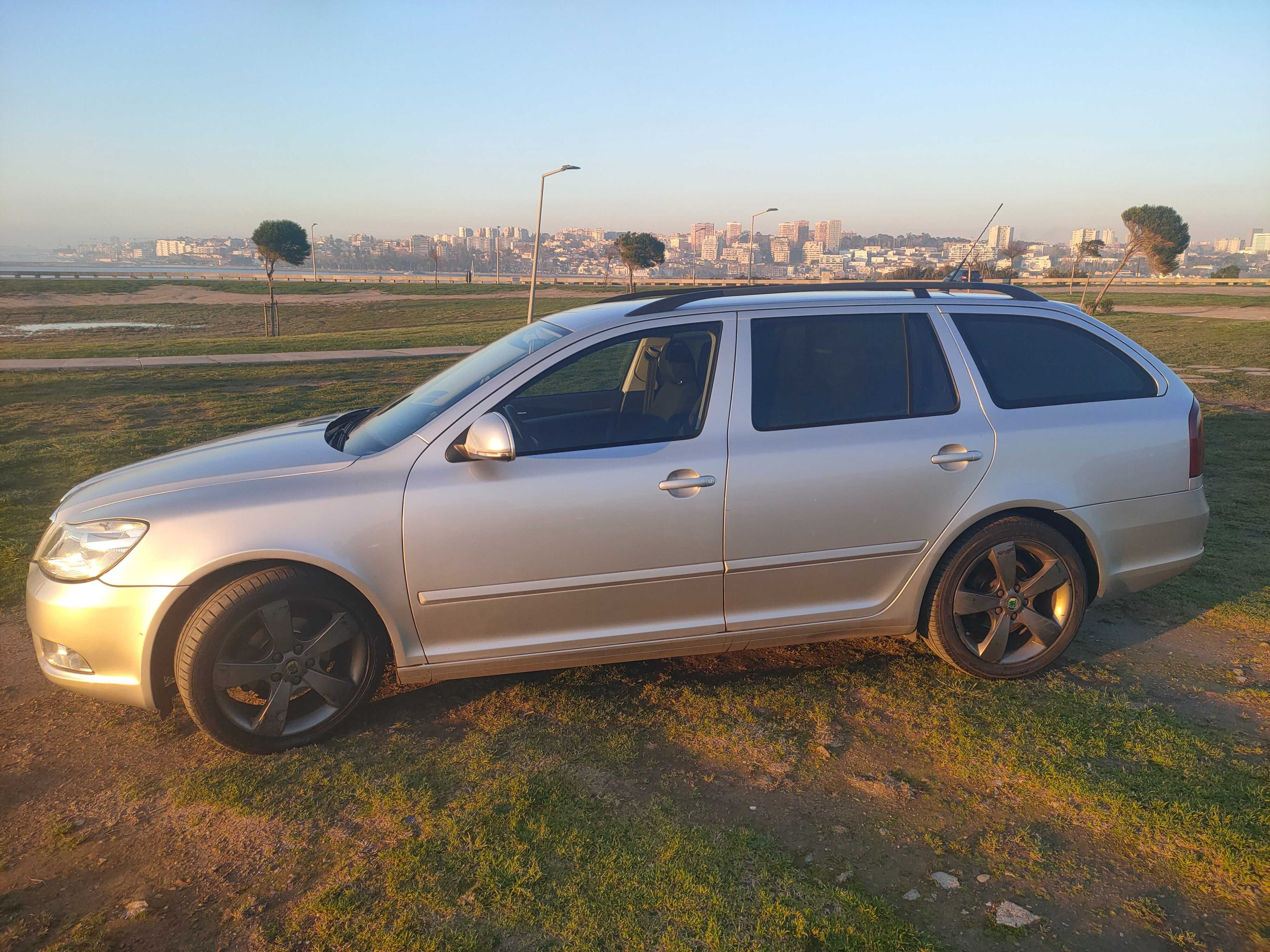 Skoda Otavia 1.9 TDI Sportline - Impecável