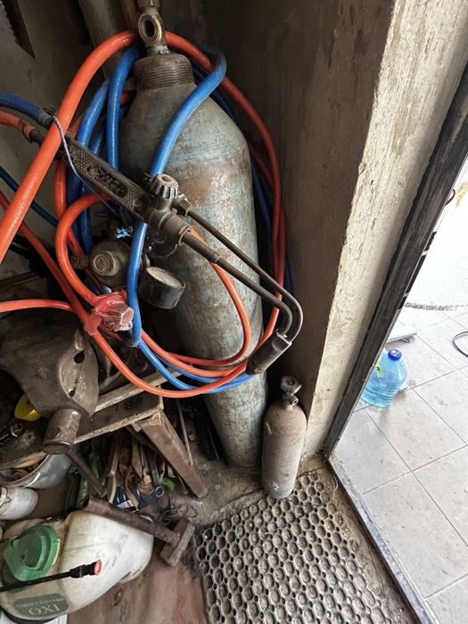 Балон кисневий з редуктором, резаком та набором горелок