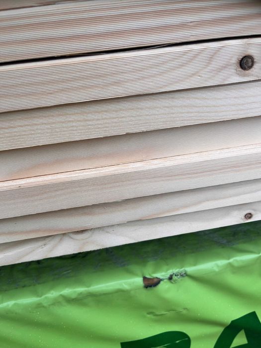 Deska 28x170 4,8m strugana suszona komorowo świerk skandynawski Sodra