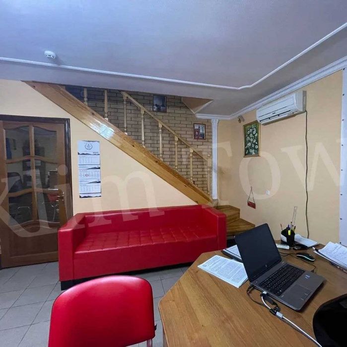 Продається приміщення в центрі міста (біля міськрайонного суду)