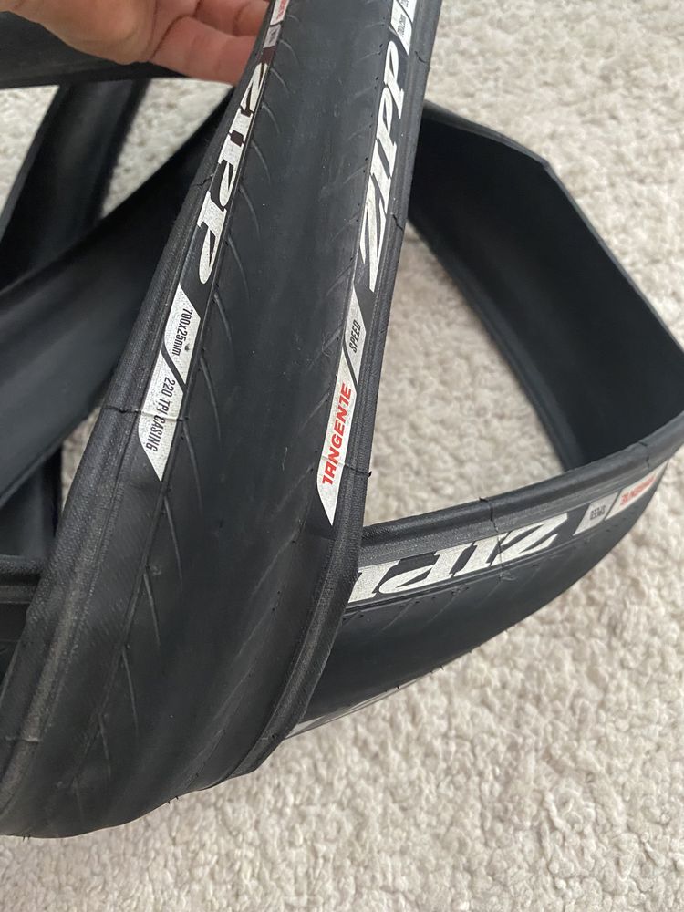 Zipp Tangente Speed komplet opon 700x25c czarne do roweru szosowego