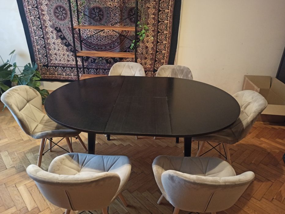 Rozkładany stół okrągły drewniany