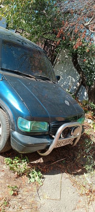 Внедорожник kia sporteg (рамная)  полноприводная