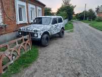 Нива в хорошем состояние газ бензин