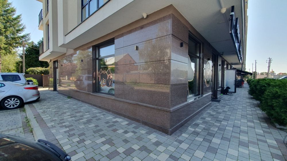 ПРОДАЖ КОМЕРЦІЙНОГО приміщення при центральній дорозі в'їзду в Ужгород