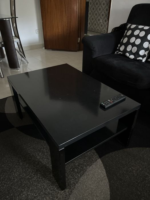 Mesa de cafedo preta