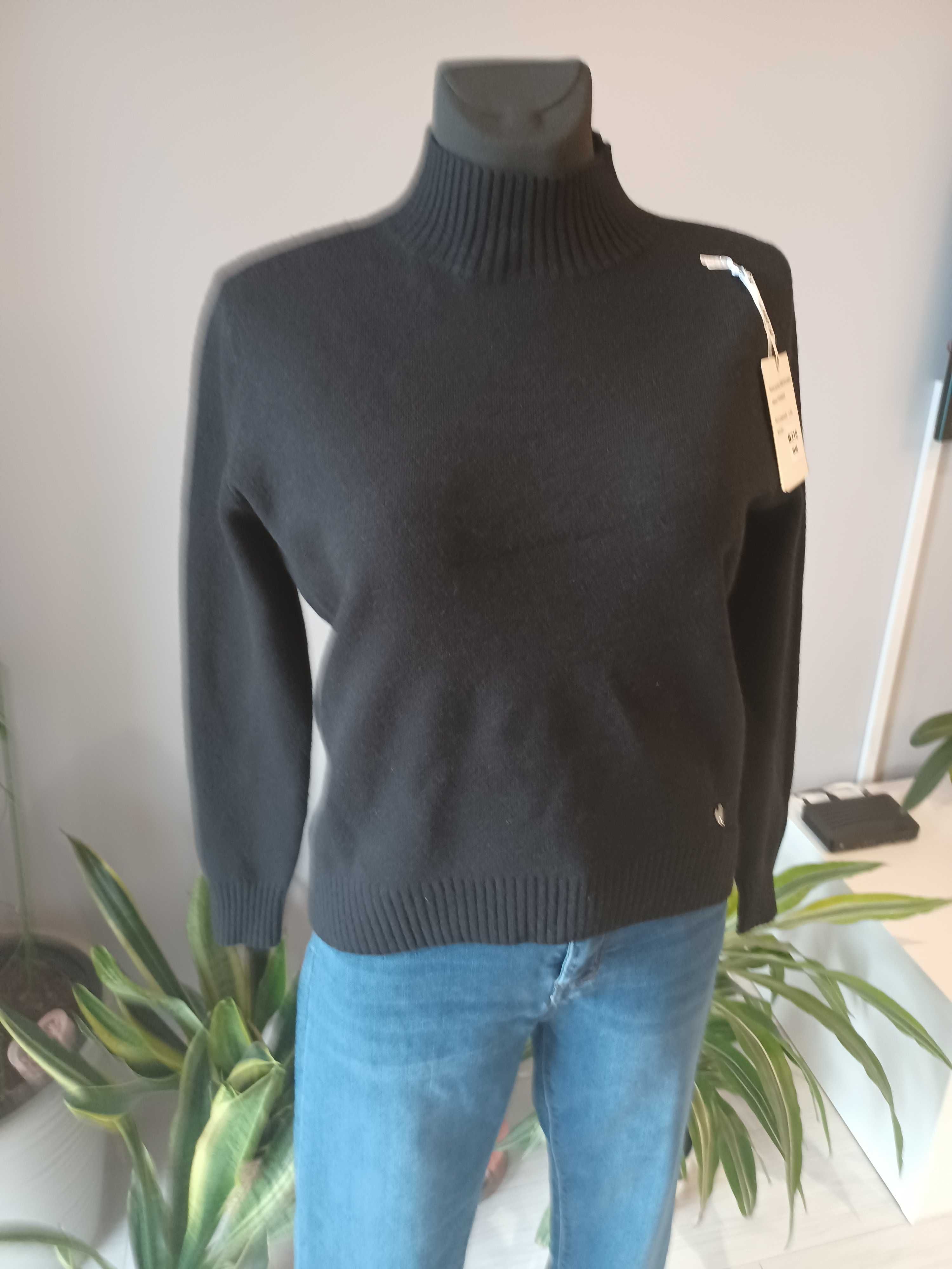 Sweterek półgolf damski czarny R -L/XL
