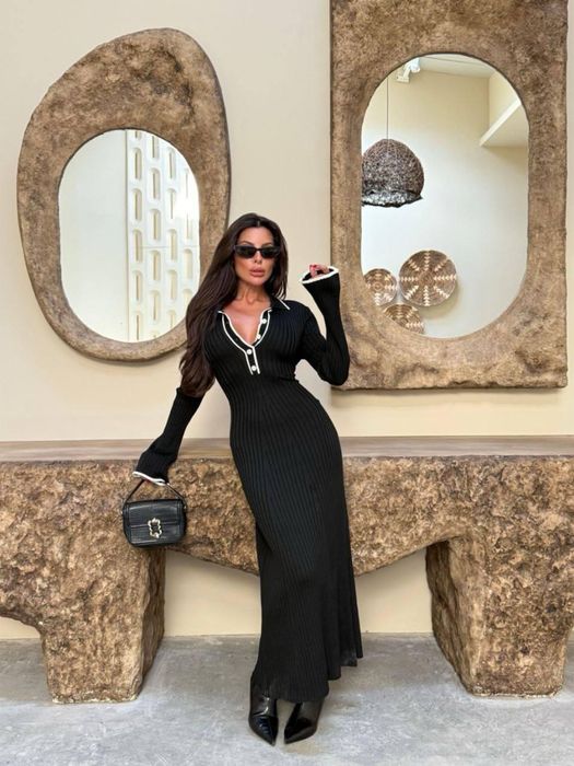 Сукня поло міді з трикотажу