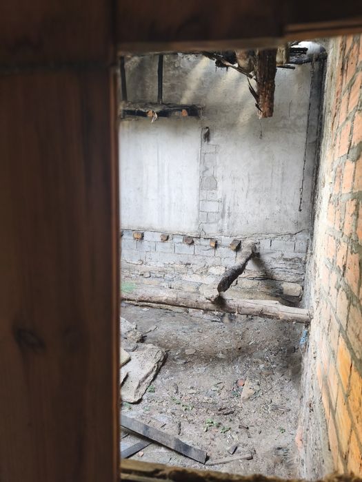 Casa em ruínas a venda