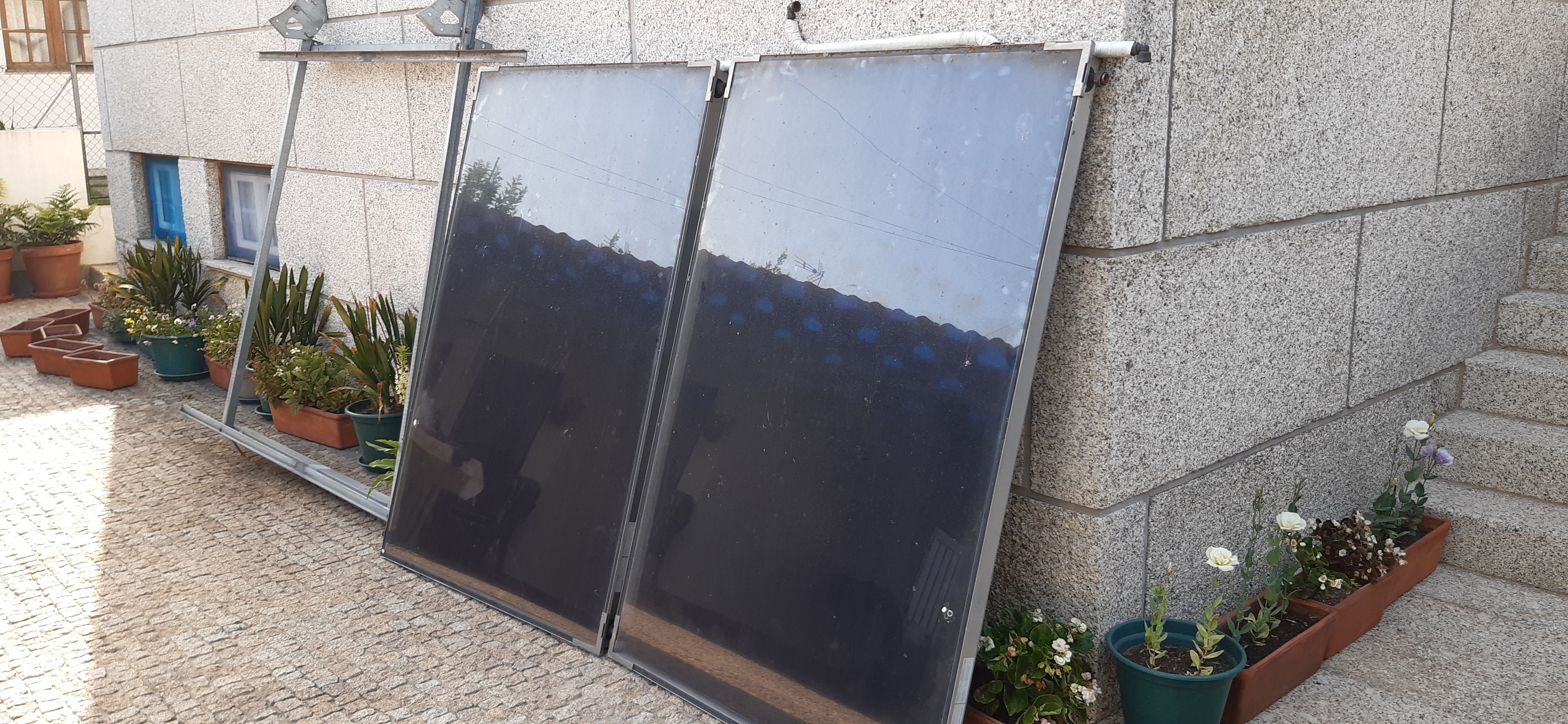 Painéis solares para aquecimento de águas sanitárias