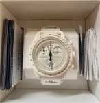 Bioceramic Moonswatch Mission to the Moonphase Snoopy