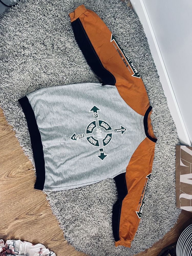 Bluza dziecieca 164 cm z nadrukiem napisy pomaranczowy rekaw szara cre