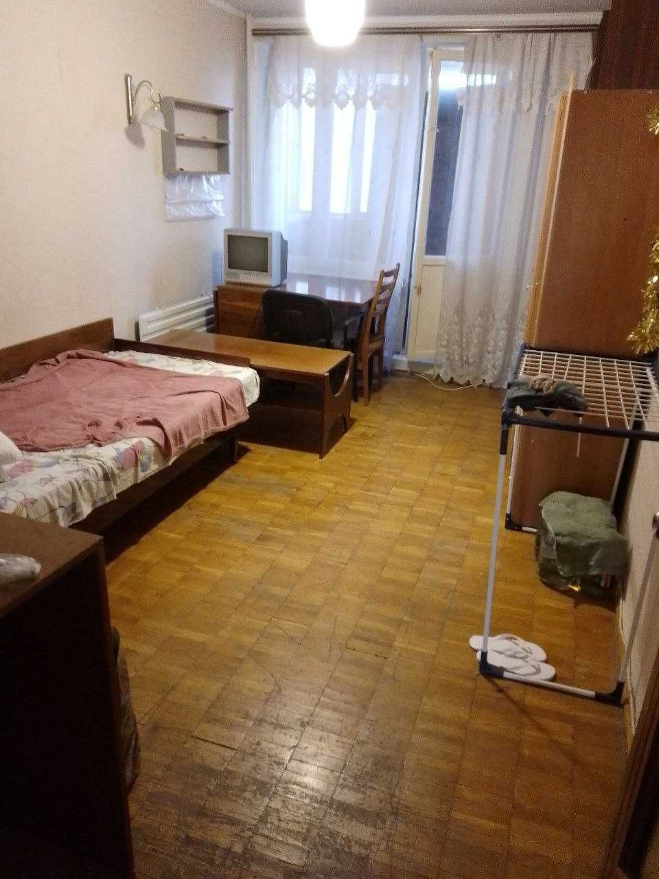 Кіото 11, оренда 3-к квартири, метро Чернігівська 8 хв, Лісовий масив
