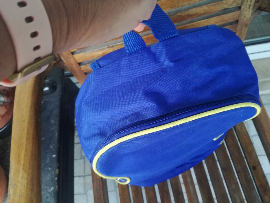 Mochila escolar azul impermeável