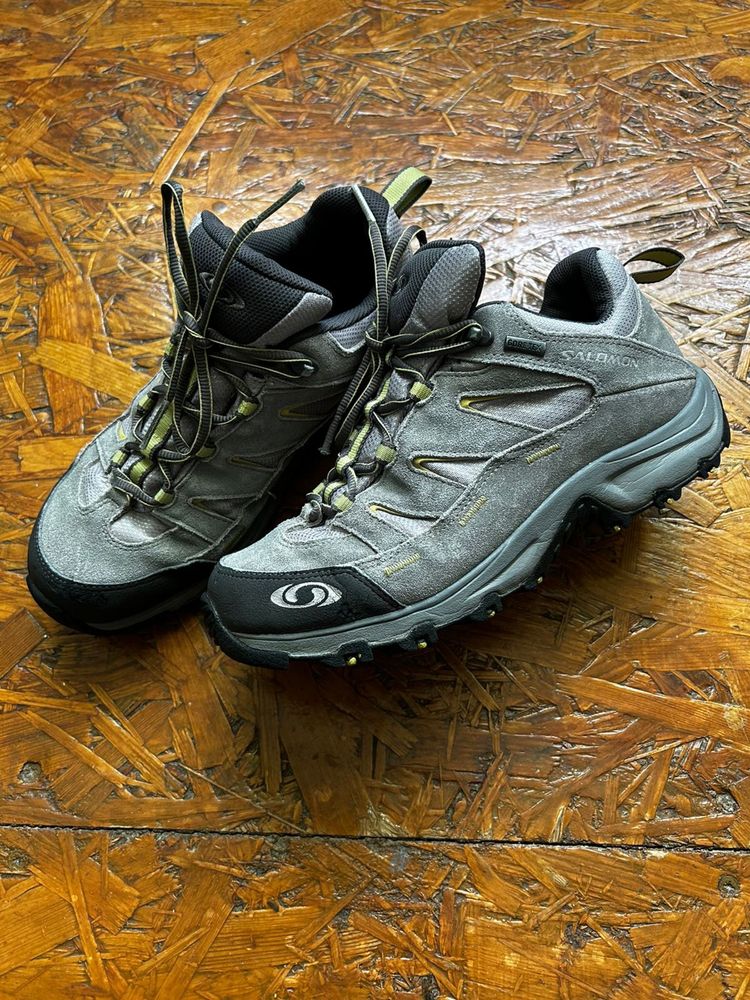 Трекинговые кроссовки Salomon Gore-tex