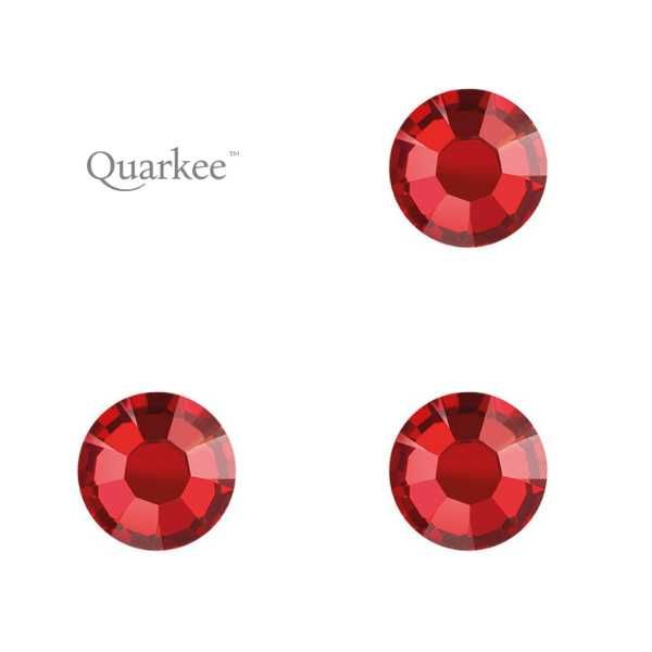 Quarkee™ Red Velvet 1,8mm / 3szt. kryształki na ząb biżuteria nazębna