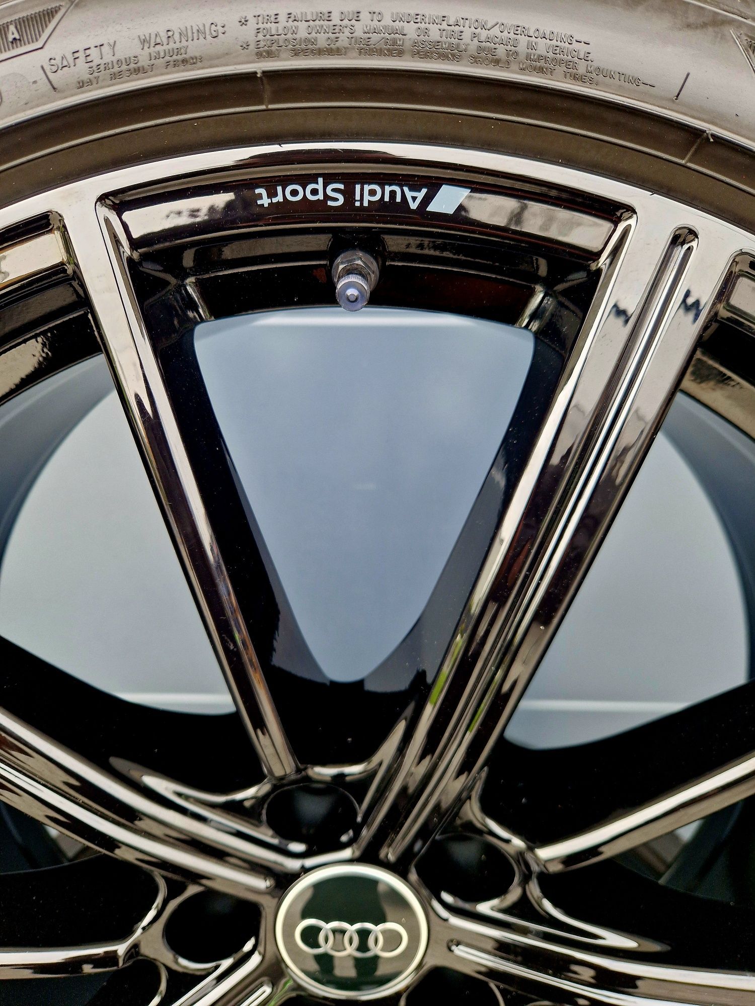 Jaj Nowe koła felgi opony Audi S8 A8 4N 21