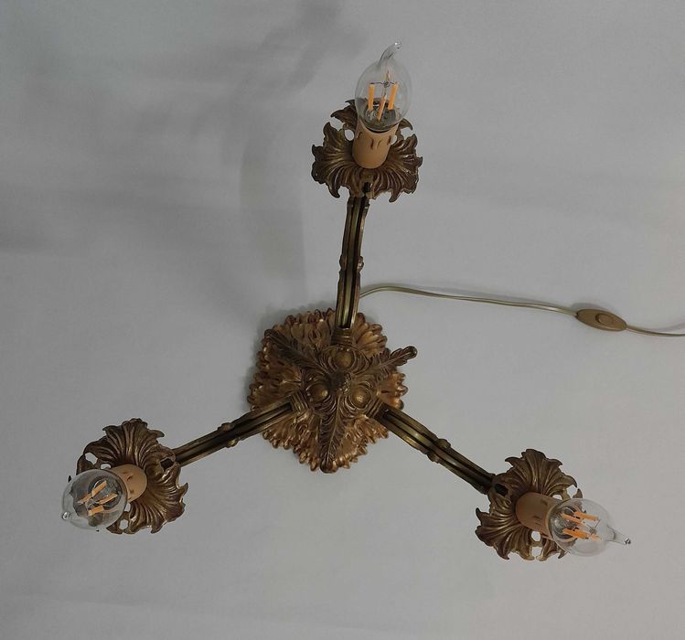 Candeeiros restaurados e reinventados