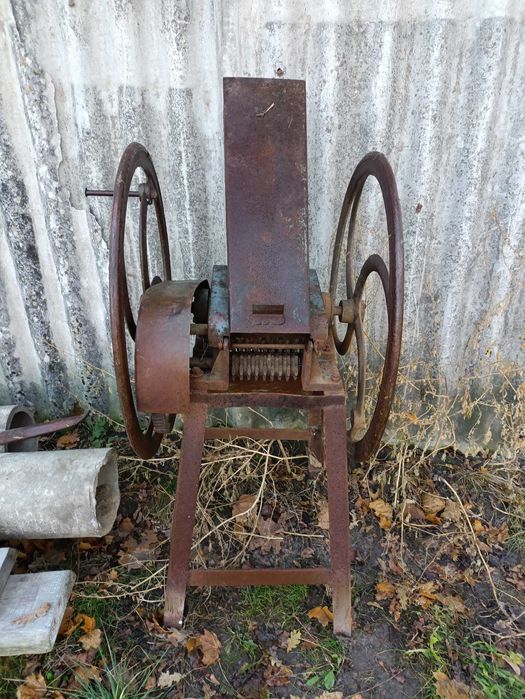 Січкарня 1500 грн