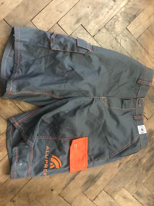 Spodnie Nowe -  BHP roz. L - krótkie ubrania robocze odzież ochronna