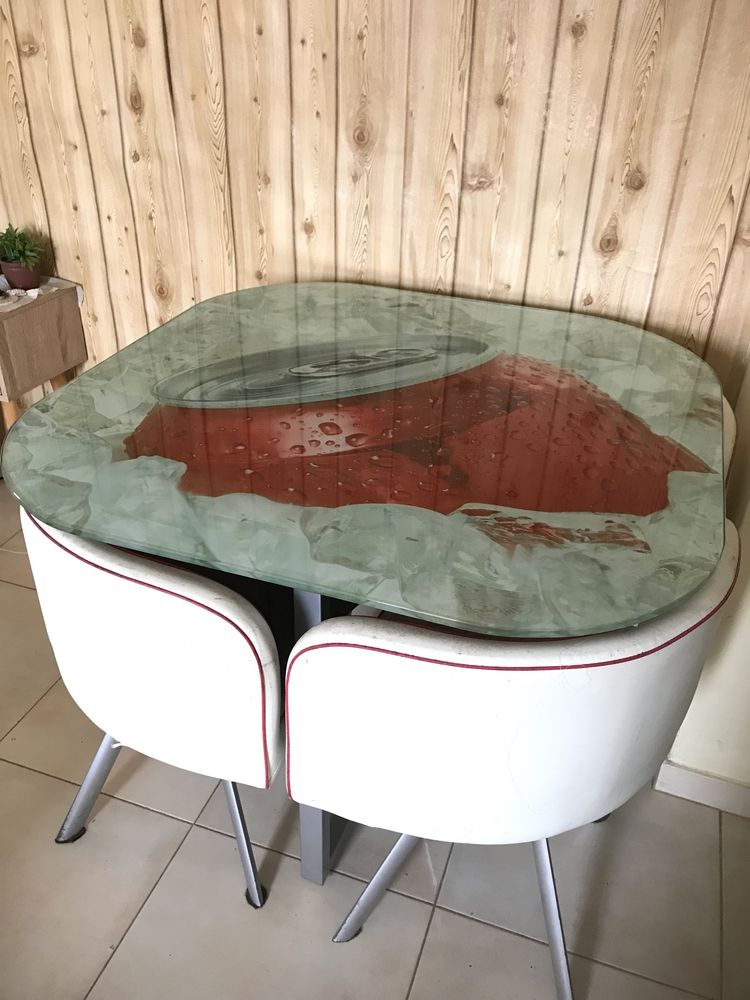 Vendo Mesa com cadeiras