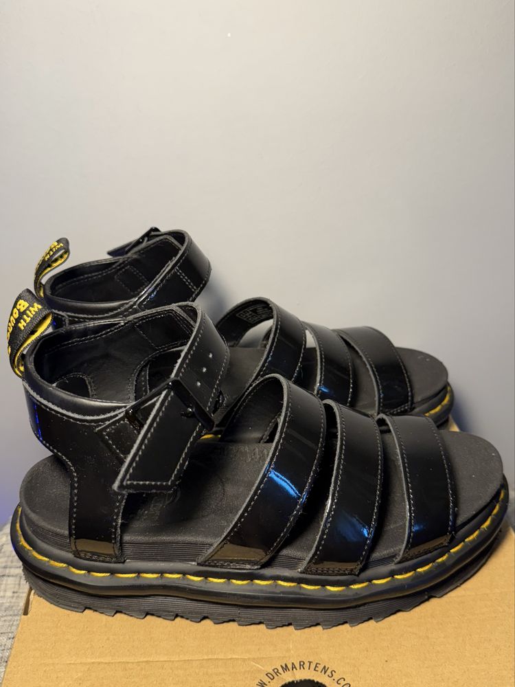 Босоніжки Dr. Martens/ Босоніжки Мартінс