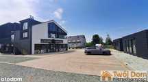 Kontener w centrum Smolca przy centrum handlowym