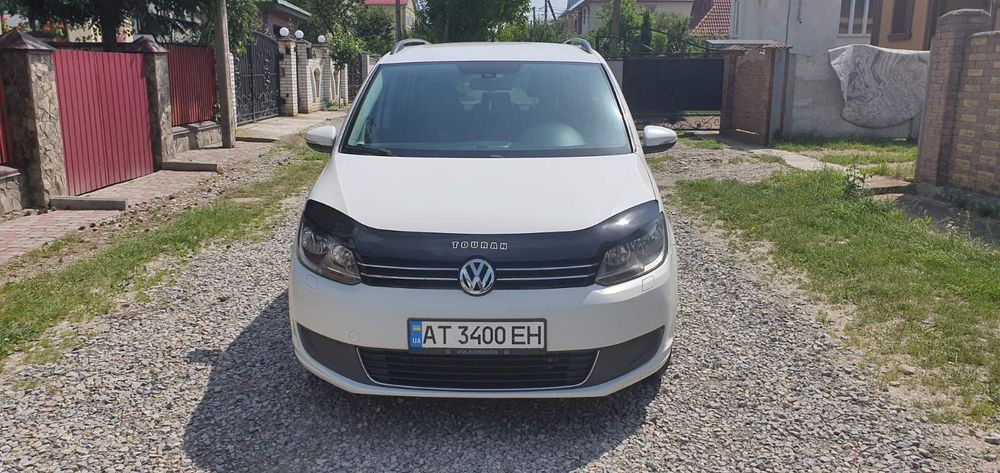 Продам Фольцваген Туаран