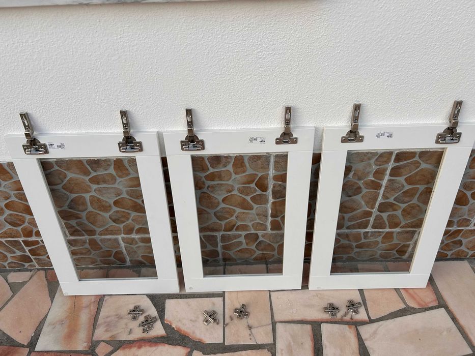 3 portas IKEA VÄRD madeira branco e vidro transparente 60x40 cm