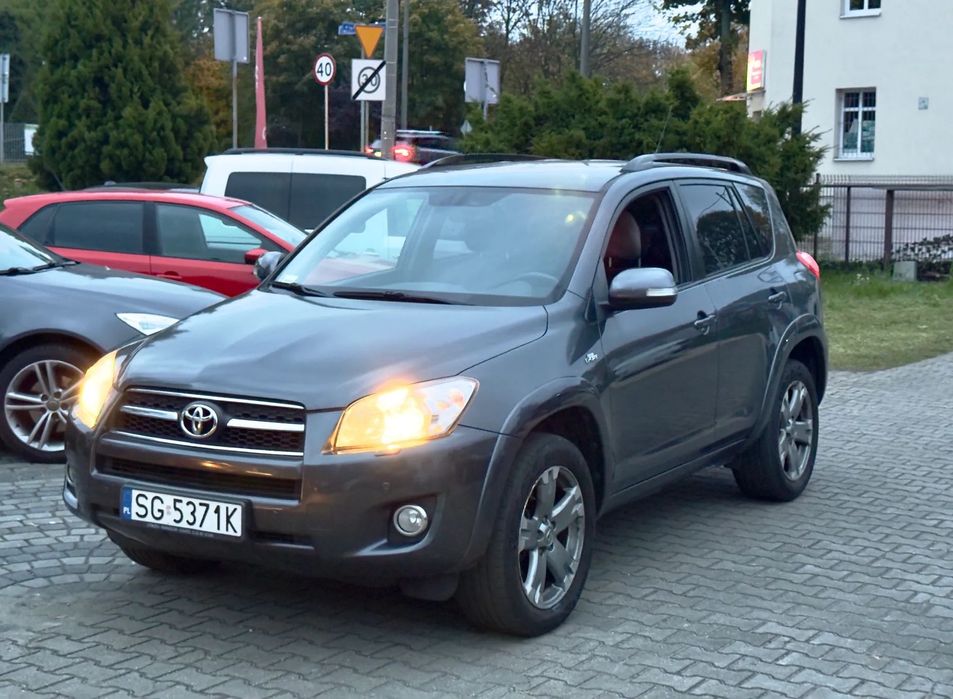 Toyota RAV4 skóra/krajowy/4x4/webasto/pod.siedz/aso/gwarancja