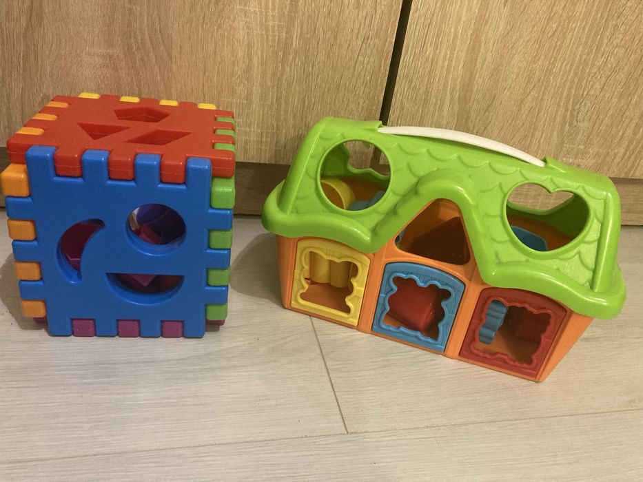 Zabawki niemowlęce sortery domek Fisher-Price