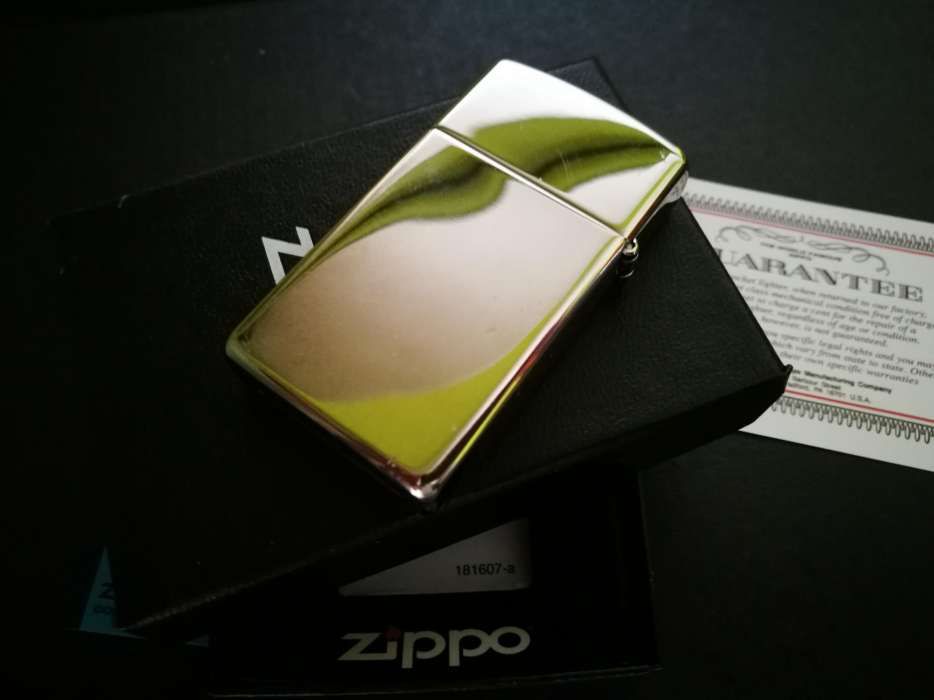 Isqueiro Zippo Limited Edition Slim