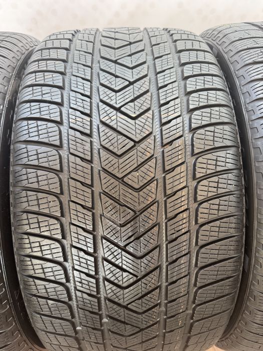 Шини Pirelli 305/35/R21 - 275/40/R21