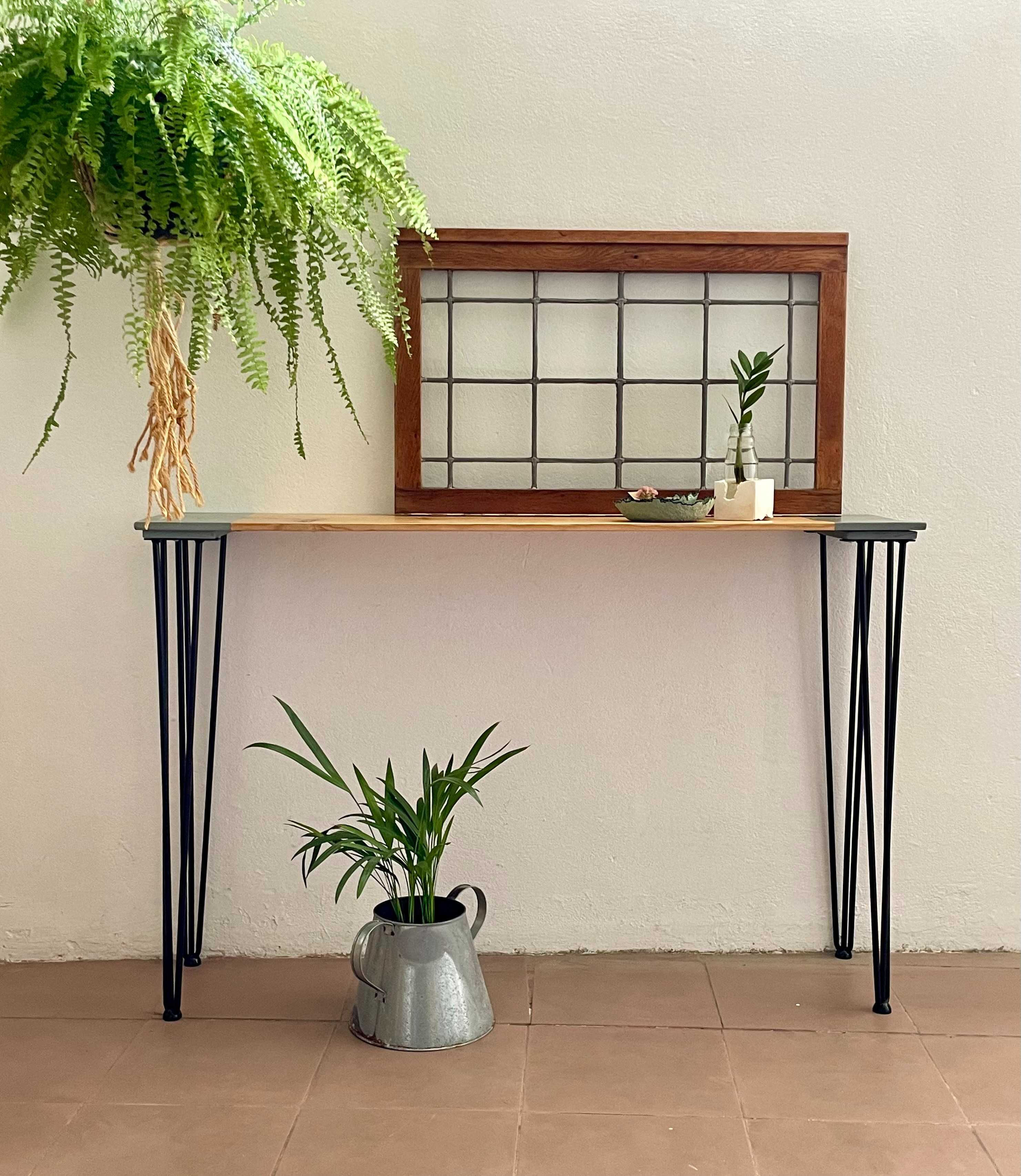 Mesa consola de madeira (recuperada)