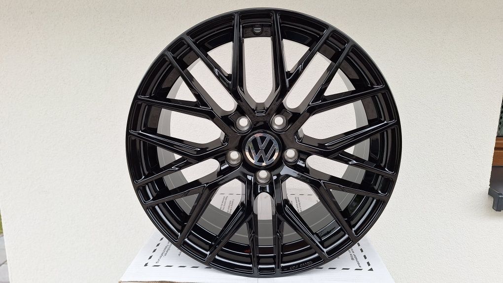 Nowe Alufelgi 5x112 R17 Czarny Połysk Audi A3 A4 A5 A6 Vw Golf VI VII