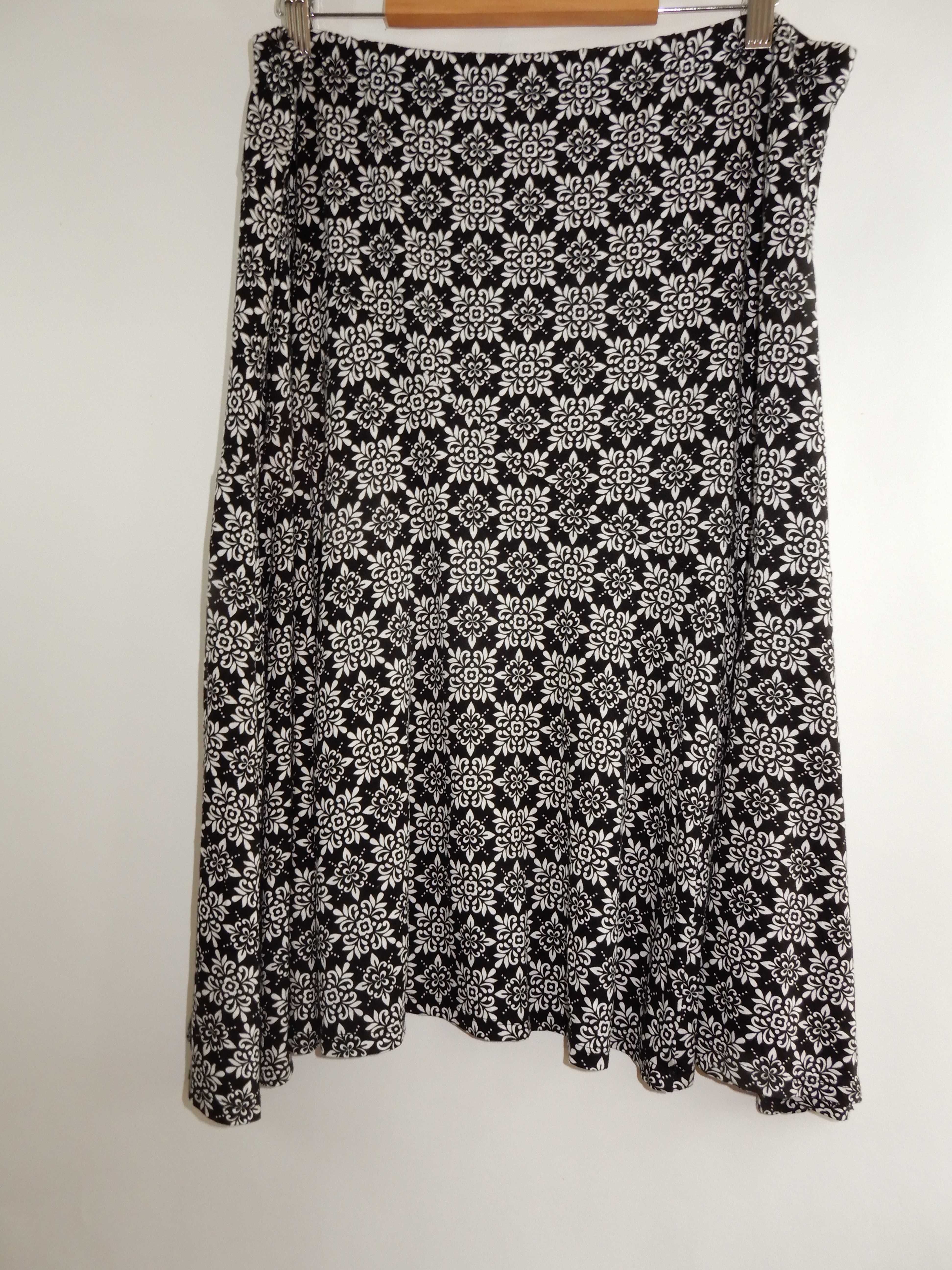 Spódnica rozkloszowana midi maxi czarna kwiaty wiskoza 48 4XL