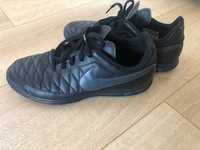 Buty NIKE 38 czarne