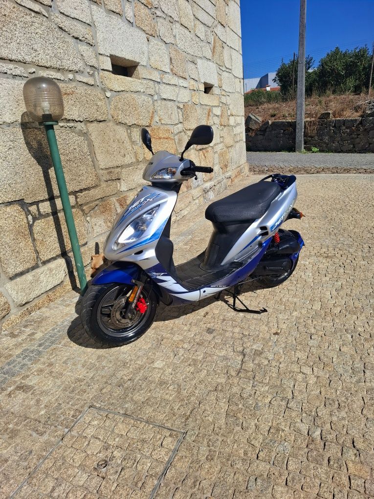 Scoter 50 sym jet x impecável revisao feita