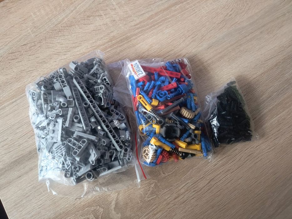 LEGO Technic 42111