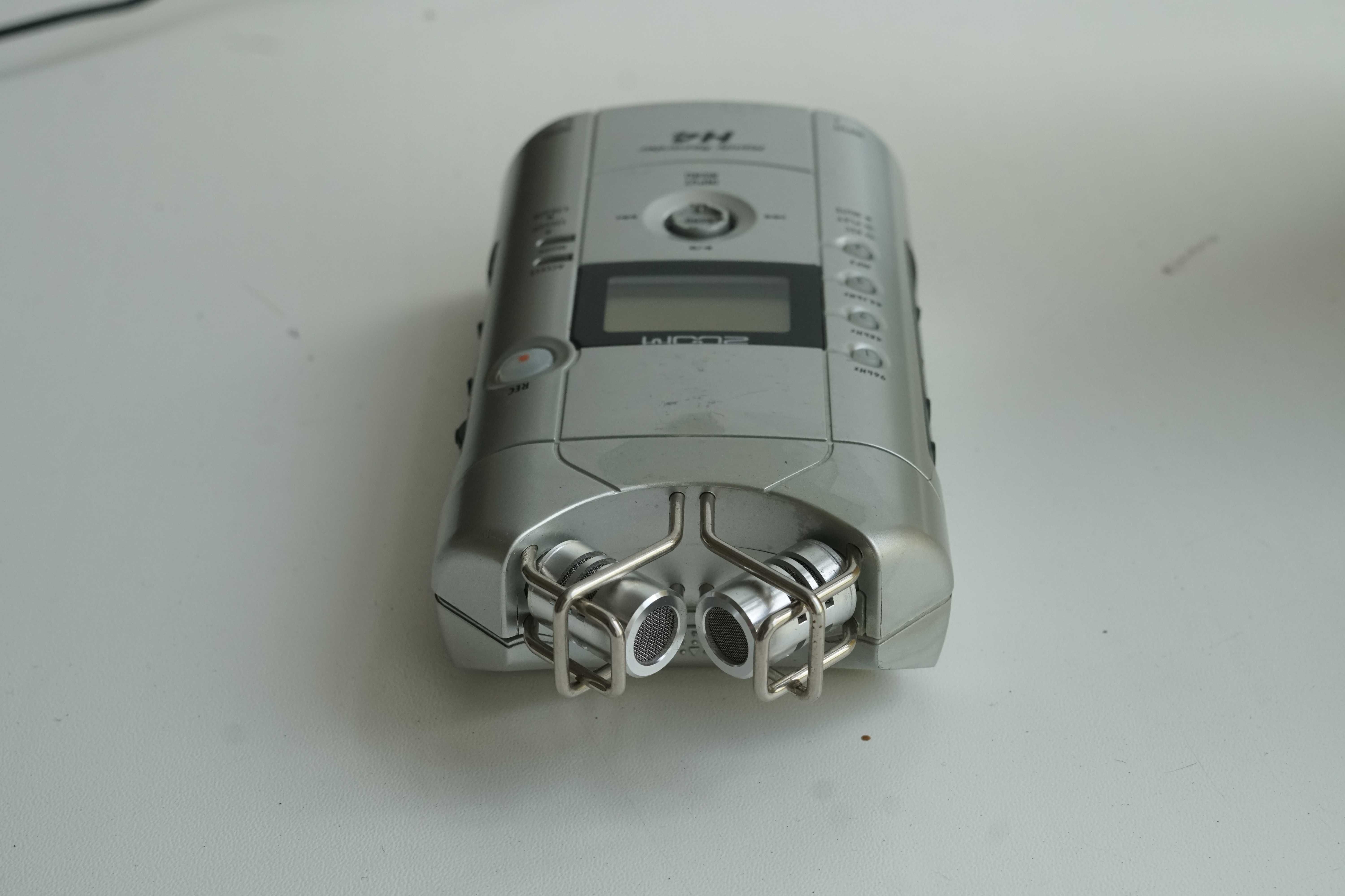 Рекордер Zoom H4 диктофон