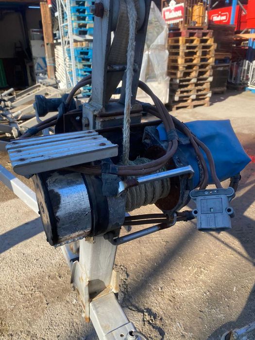 Atrelado 8m para barco até 2000kg, 2 eixos, pouco uso e km