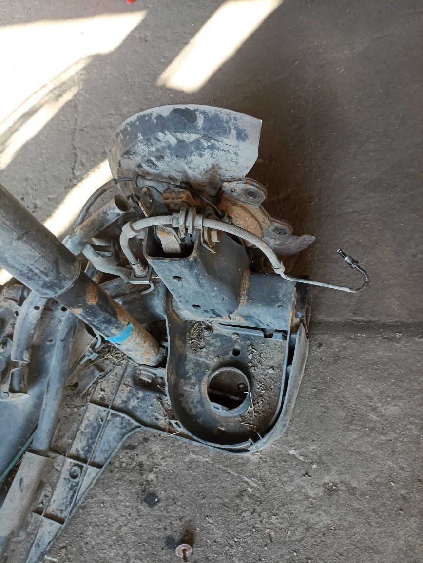 Belka zawieszenia Renault laguna 3 wersja  4 Control kombi zawieszenie