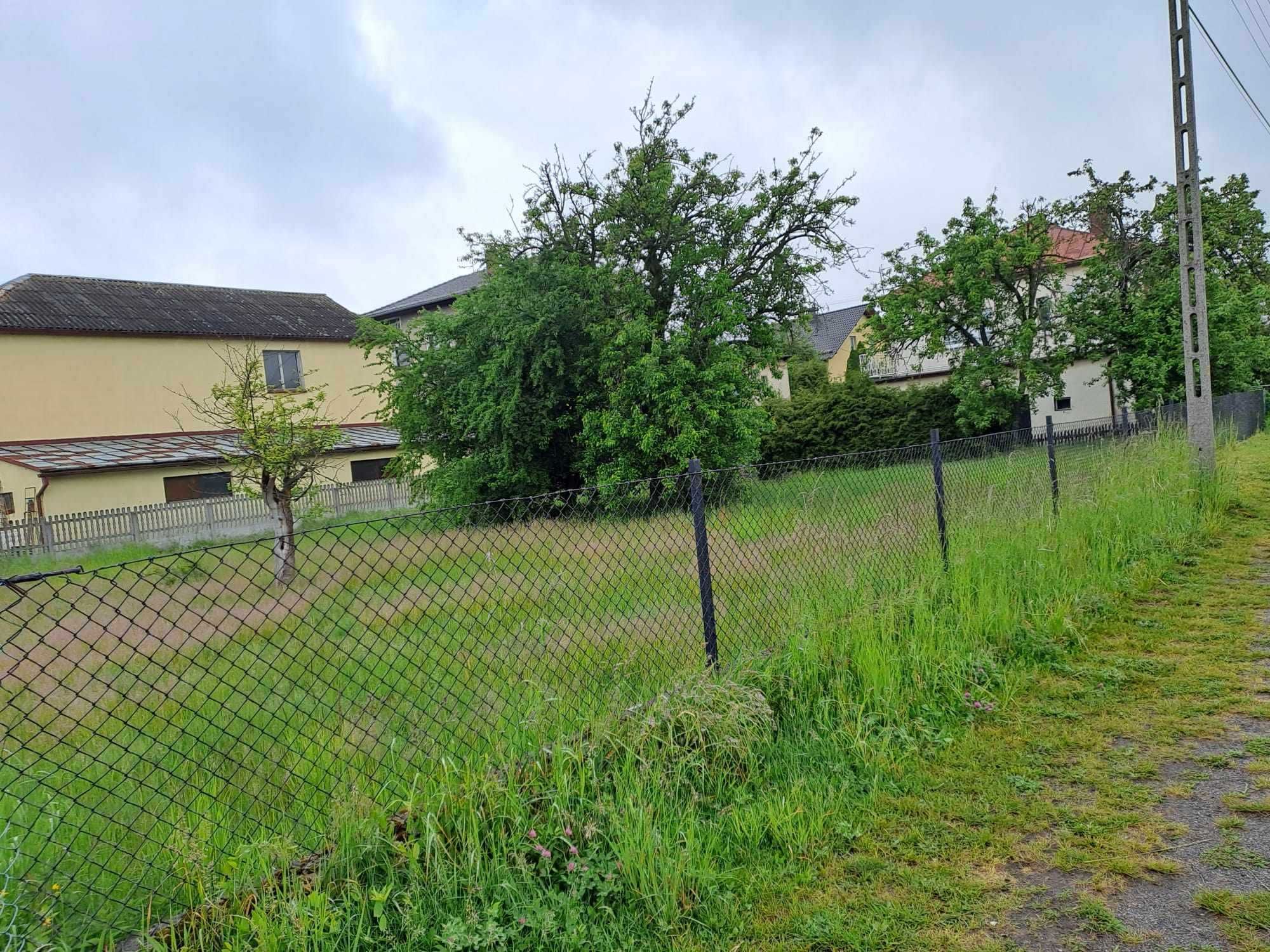 Sprzedam dom z ogrodem w atrakcyjnej okolicy
