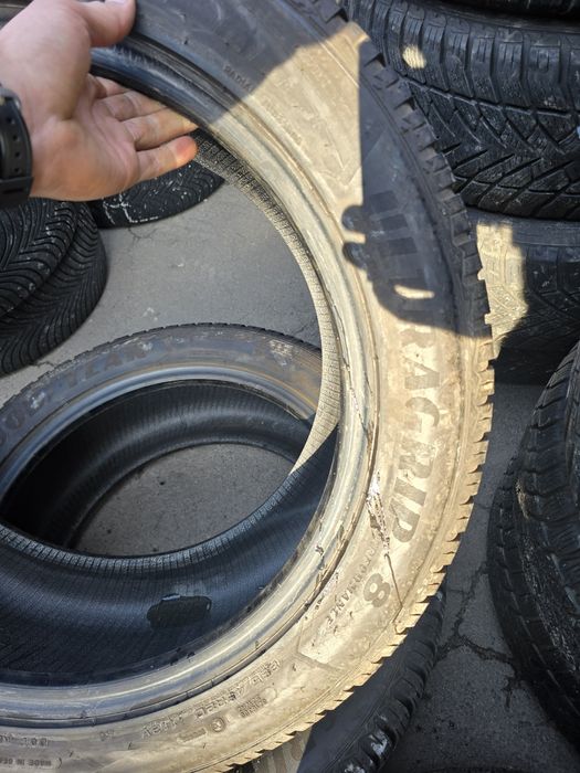 285/45R20 Goodyear UltraGrip 8